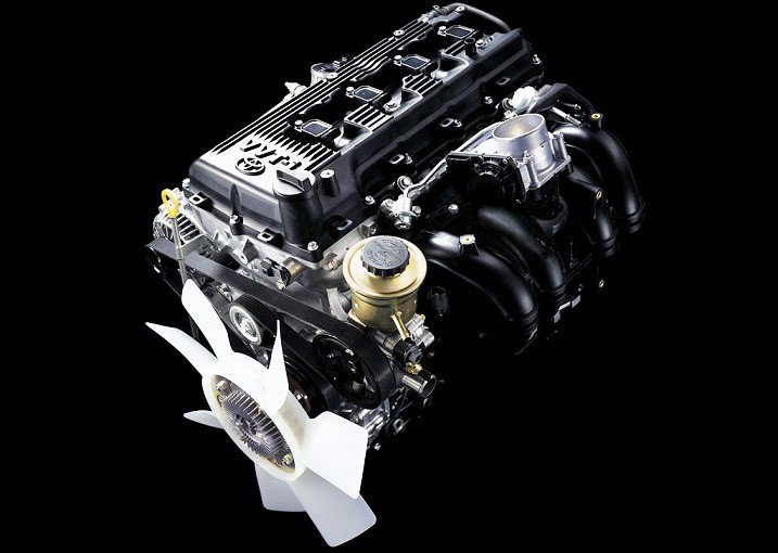 Toyota_Hilux_SW4_2013_galeria012TR.jpeg