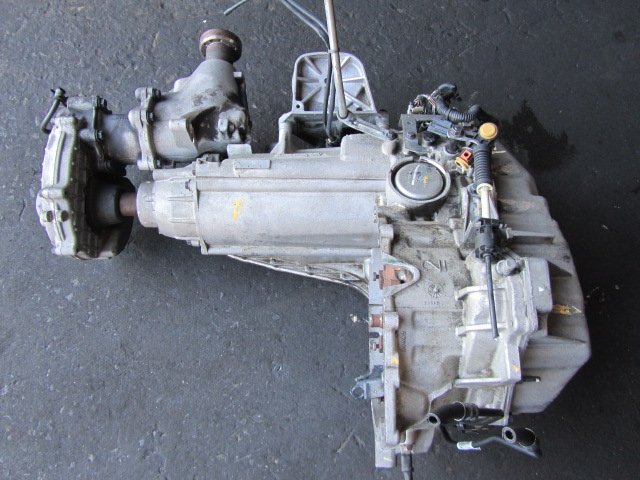 VOLVO-B6294-T-XC90-A4WDG.jpeg